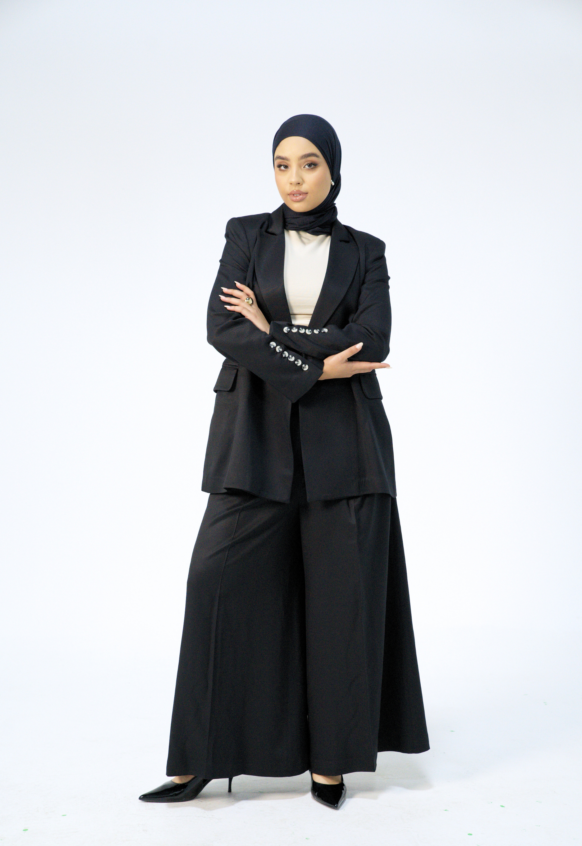 Wide-leg tailored pants