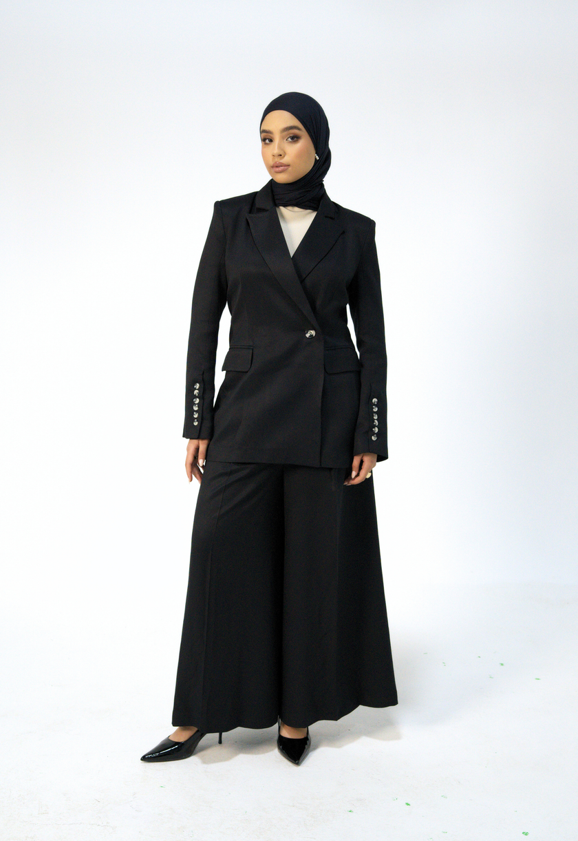 One-button tailored blazer